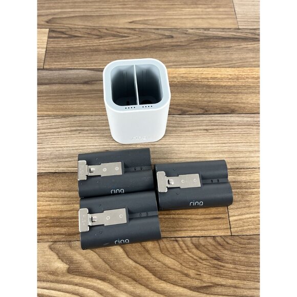 RING Charging Station only for Quick Release Battery Pack 5AT3S6 W/ 3 BATTERIES - Picture 9 of 12